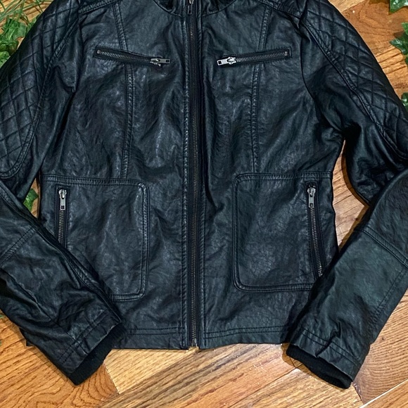 Maralyn & Me faux leather jacket - Picture 5 of 9